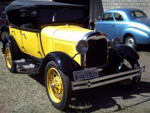 Ford-1929-Phaeton-Amarelo-Preto-10