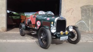 Ford-1929-Speedy-Verde-Vermelho-09
