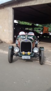 Ford-1929-Speedy-Verde-Vermelho-12