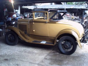Ford-1930-Sport-Coupe-06